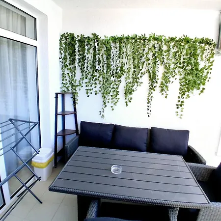 Lazur 2 Apartamento *